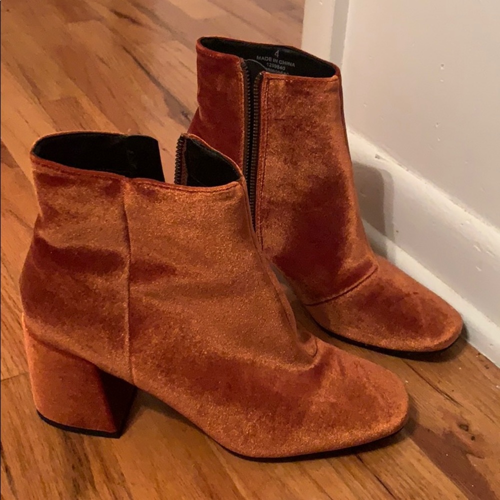 Brand new never worn velvet boots.